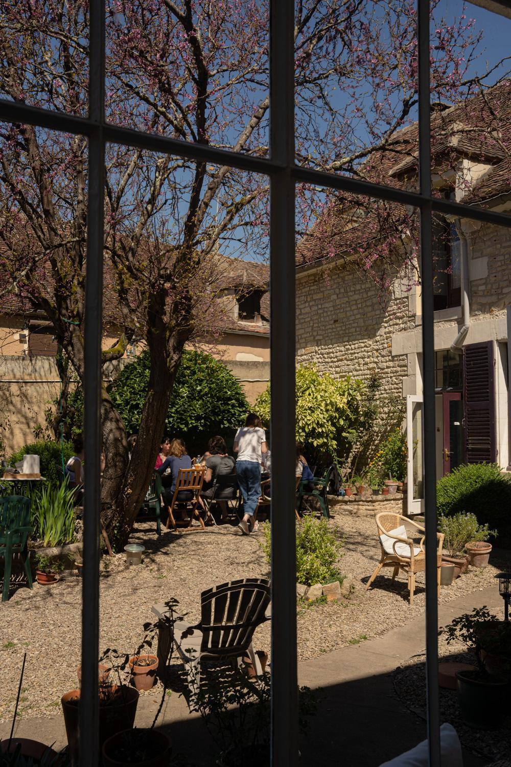 L'Escapade Place Voltaire Vermenton Eksteriør billede